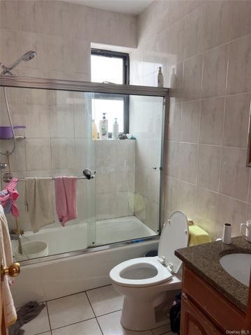 3201 Junction Boulevard 4, East Elmhurst, NY 11369