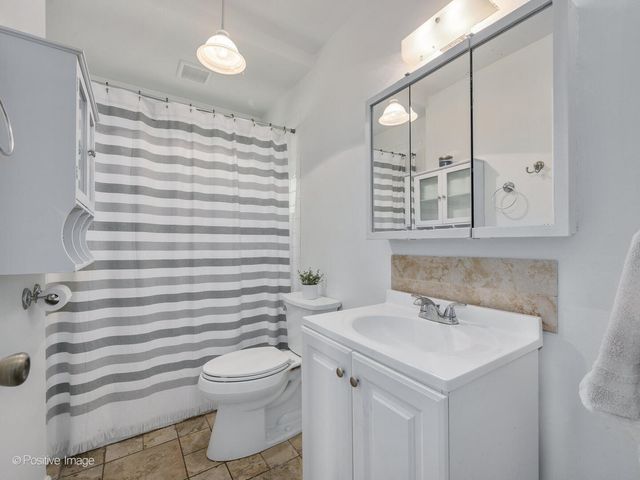 875 S York Street, Elmhurst, IL 60126