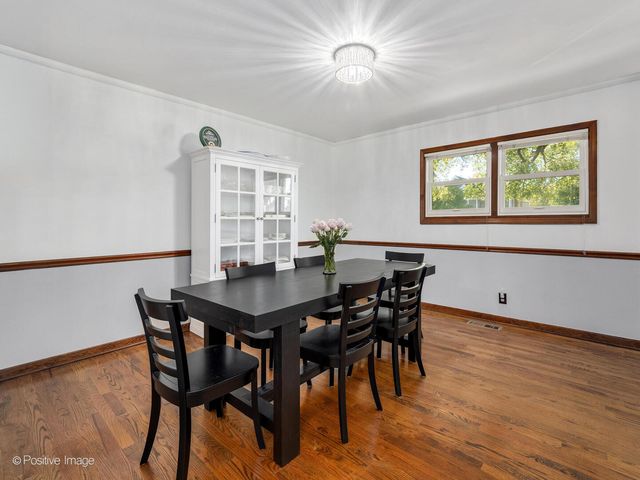 875 S York Street, Elmhurst, IL 60126