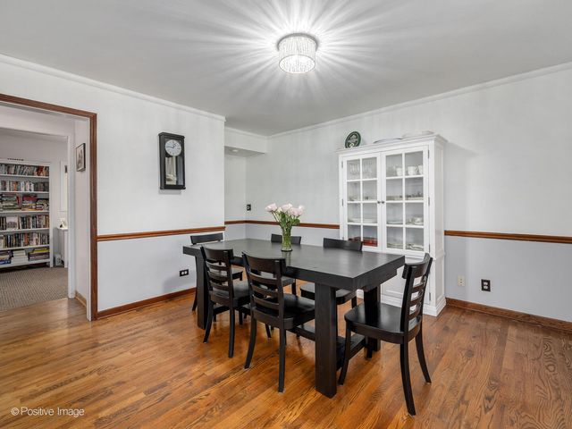 875 S York Street, Elmhurst, IL 60126