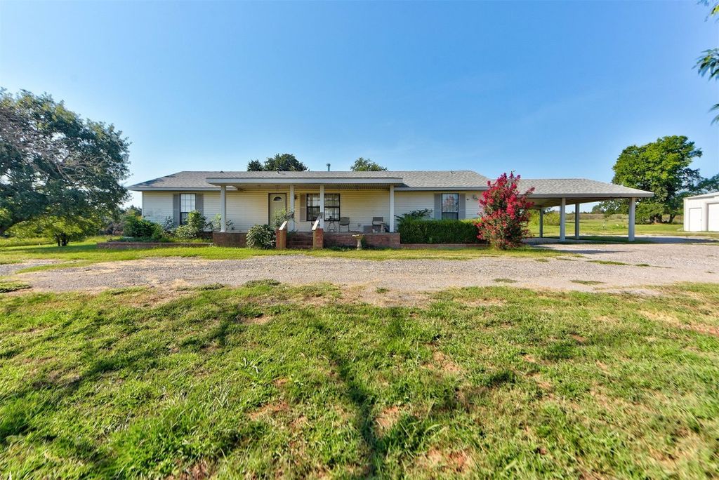 2901 Bell Drive, Guthrie, OK 73044