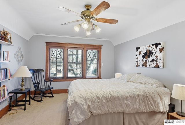 4341 Seward Street, Omaha, NE 68111