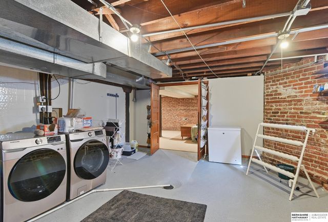 4341 Seward Street, Omaha, NE 68111