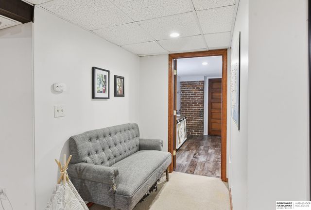 4341 Seward Street, Omaha, NE 68111