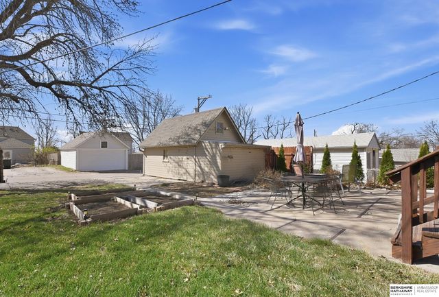 4341 Seward Street, Omaha, NE 68111