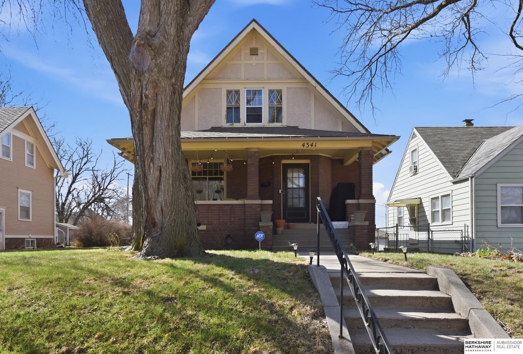 4341 Seward Street, Omaha, NE 68111