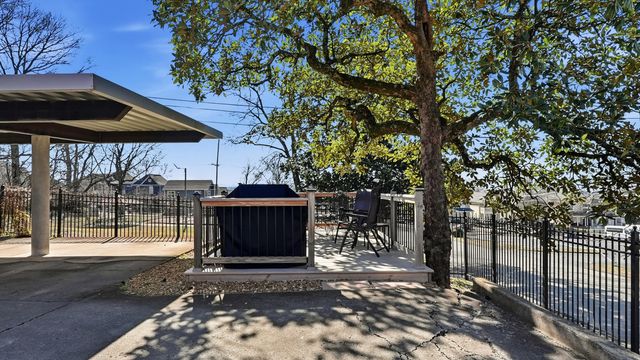 1000 E Martin Luther King Boulevard 101, Chattanooga, TN 37403