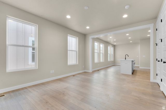 11204 S FORDMAN WAY, South Jordan, UT 84009