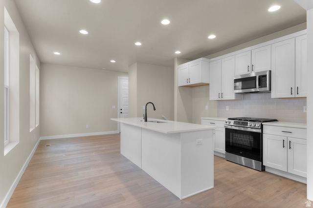 11204 S FORDMAN WAY, South Jordan, UT 84009