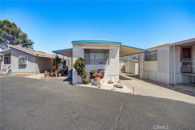 1095 W Mccoy 27, Santa Maria, CA 93455