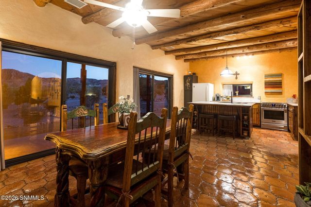 22205 N Valley Drive, Radium Springs, NM 88054