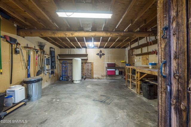 22205 N Valley Drive, Radium Springs, NM 88054
