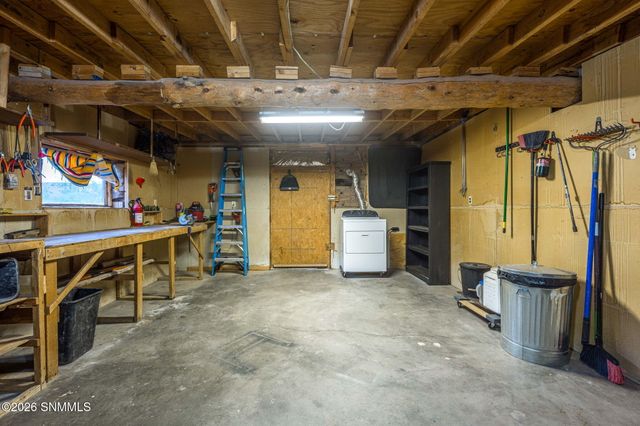 22205 N Valley Drive, Radium Springs, NM 88054