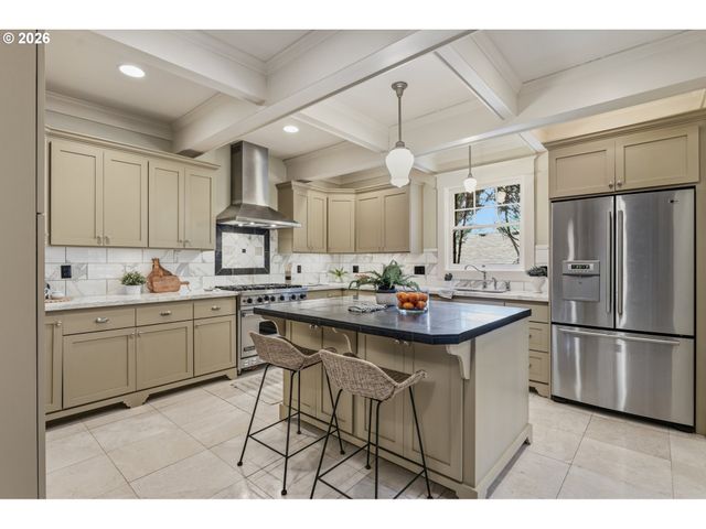 2508 Ne TILLAMOOK St, Portland, OR 97212