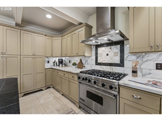 2508 Ne TILLAMOOK St, Portland, OR 97212