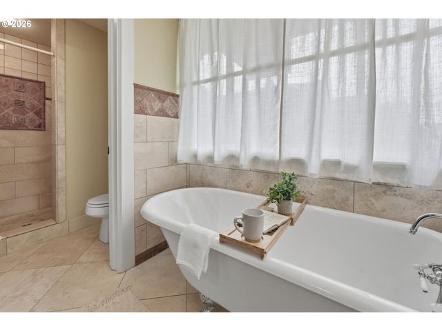 2508 Ne TILLAMOOK St, Portland, OR 97212