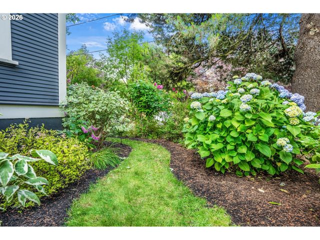 2508 Ne TILLAMOOK St, Portland, OR 97212