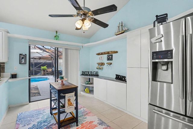 9284 Laurel Green Drive, Boynton Beach, FL 33437