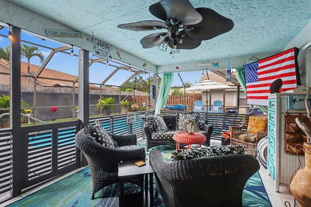 9284 Laurel Green Drive, Boynton Beach, FL 33437