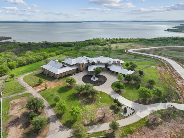 1613 Hillside Drive, Sanger, TX 76266