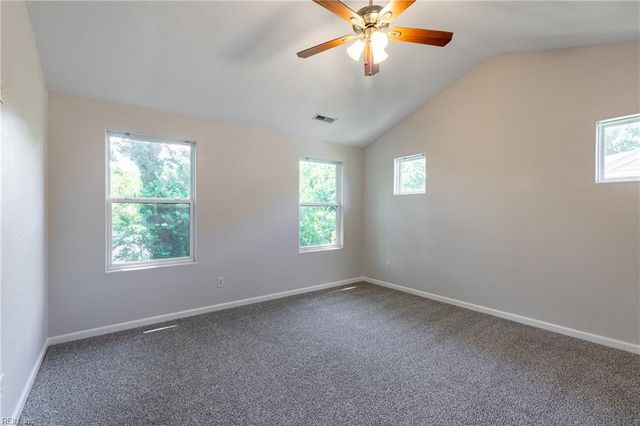 429 Draper DR, Norfolk, VA 23505
