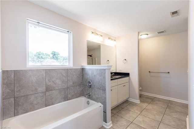 429 Draper DR, Norfolk, VA 23505