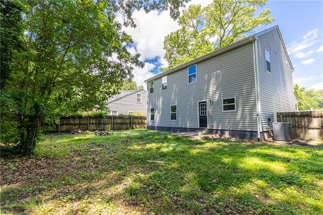 429 Draper DR, Norfolk, VA 23505