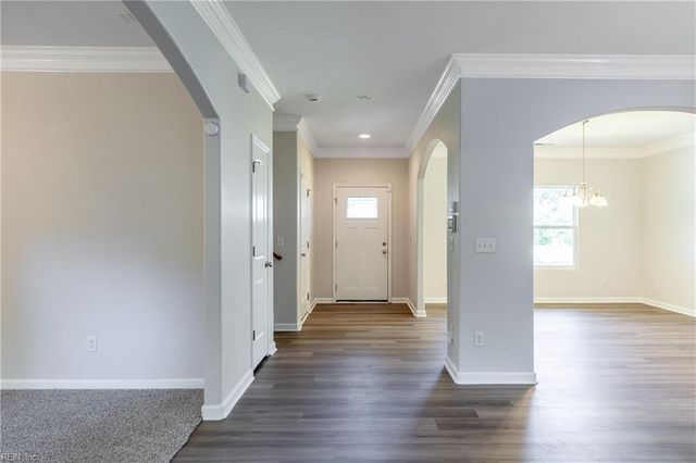 429 Draper DR, Norfolk, VA 23505