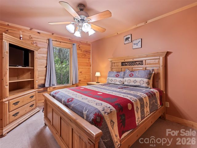 91 Copper Spur Road, Maggie Valley, NC 28751