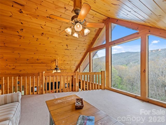 91 Copper Spur Road, Maggie Valley, NC 28751