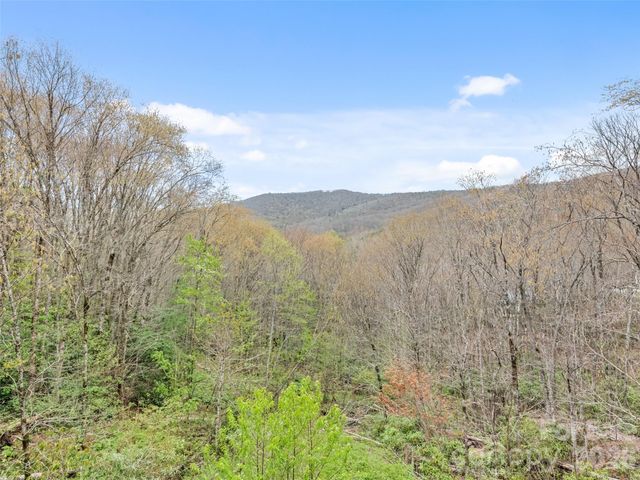 91 Copper Spur Road, Maggie Valley, NC 28751