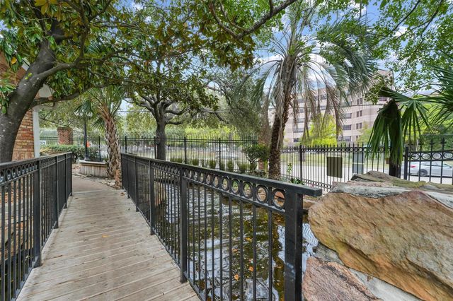 2300 Old Spanish Trail 1010, Houston, TX 77054