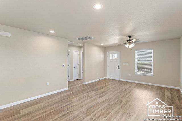 4715 VAQUERO CRK, Von Ormy, TX 78073