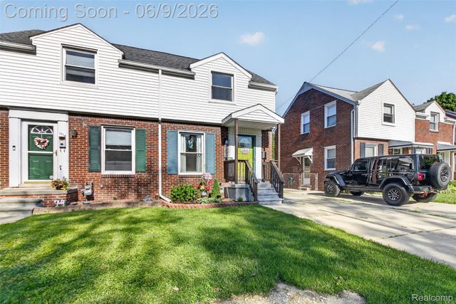 1834 15th, Wyandotte, MI 48192
