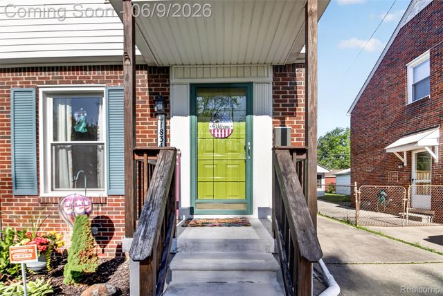 1834 15th, Wyandotte, MI 48192