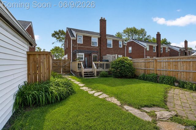 1834 15th, Wyandotte, MI 48192