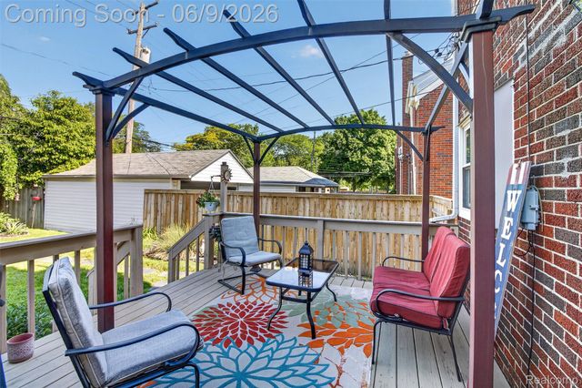 1834 15th, Wyandotte, MI 48192