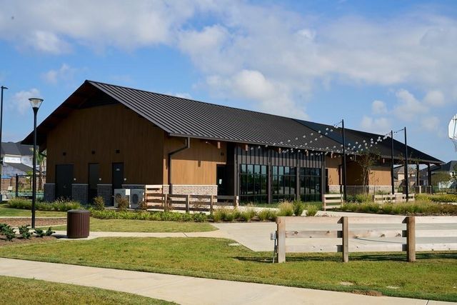 9742 Pettus Creek Drive, Cypress, TX 77433