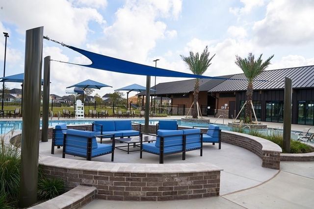 9742 Pettus Creek Drive, Cypress, TX 77433