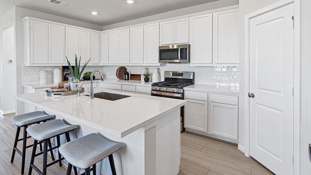 9742 Pettus Creek Drive, Cypress, TX 77433