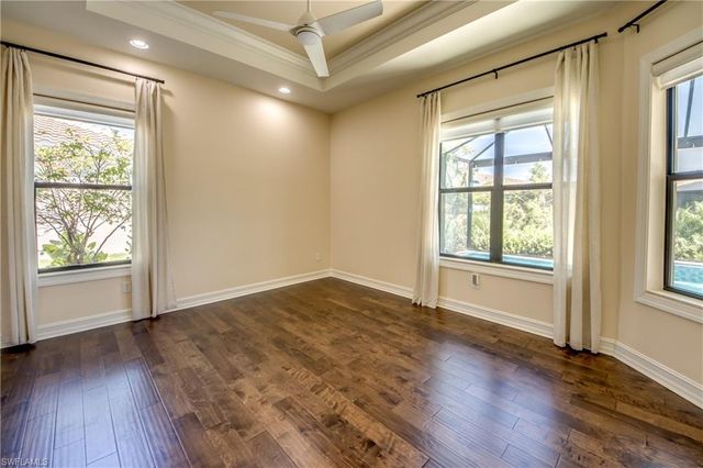 8260 Venetian Pointe DR, Fort Myers, FL 33908