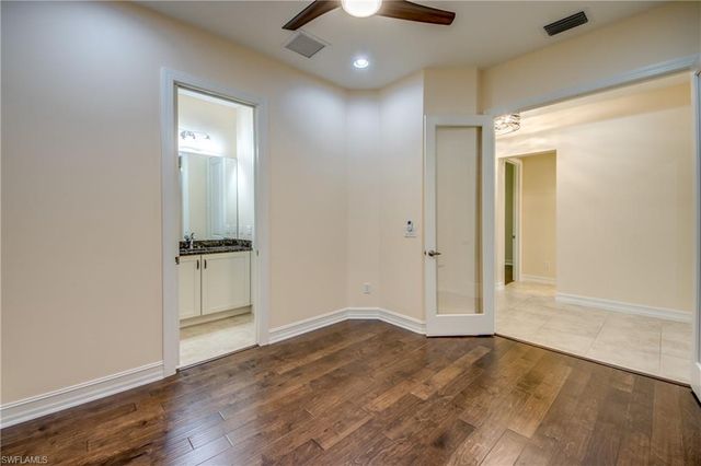8260 Venetian Pointe DR, Fort Myers, FL 33908