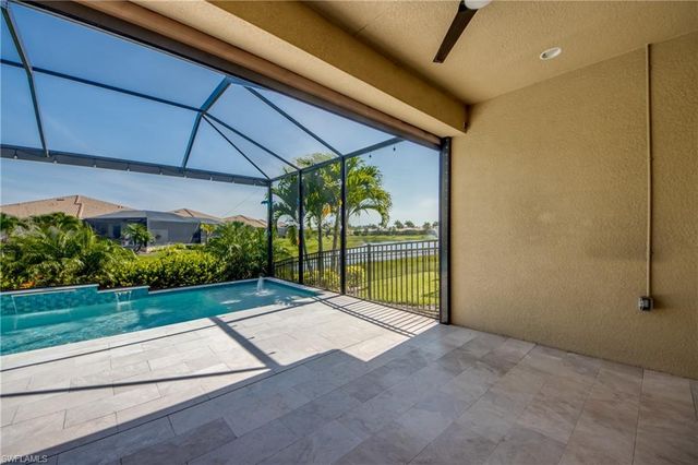 8260 Venetian Pointe DR, Fort Myers, FL 33908