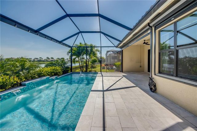 8260 Venetian Pointe DR, Fort Myers, FL 33908