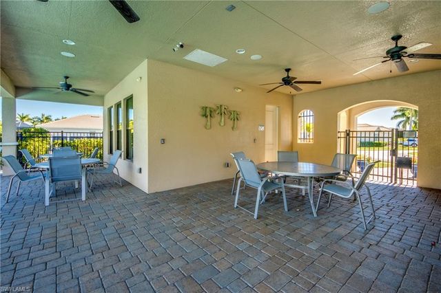 8260 Venetian Pointe DR, Fort Myers, FL 33908