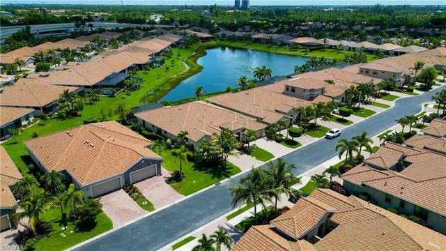 8260 Venetian Pointe DR, Fort Myers, FL 33908