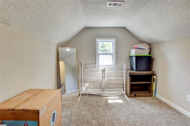 2 Clover ST, Hampton, VA 23669