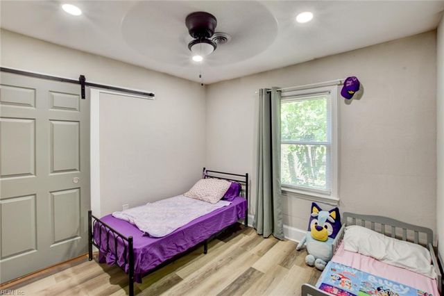 2 Clover ST, Hampton, VA 23669