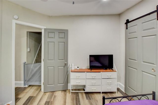 2 Clover ST, Hampton, VA 23669