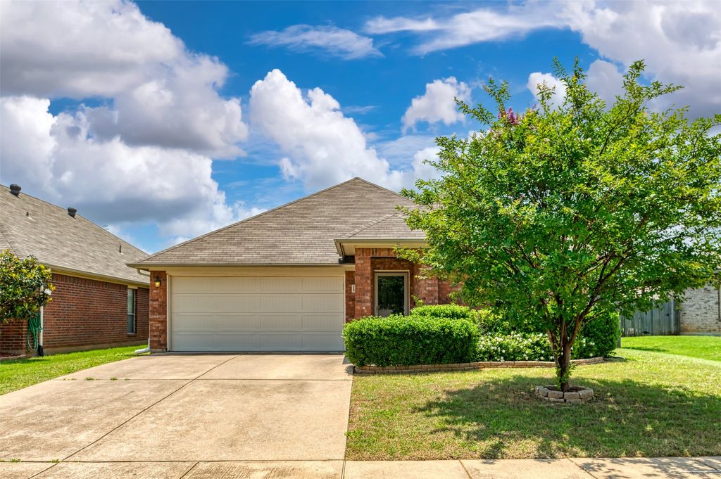 1200 Sierra Blanca Street, Fort Worth, TX 76028